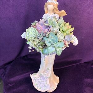Elegant Succulent Lady Figurine - Multicolor
